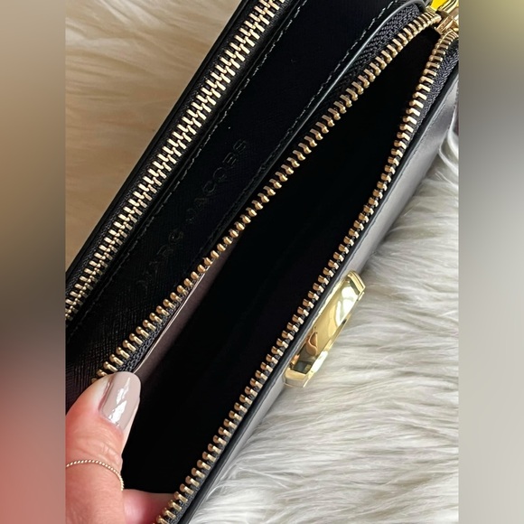 Marc Jacobs The Snapshot - Picture 10 of 16
